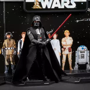 C1626_DAD_LIFE_S17_SW_E4_BL_Darth_Vador_0403_2000px_300DPI.webp