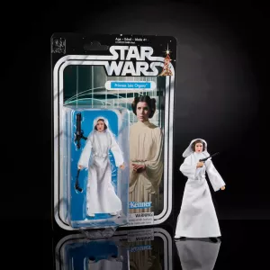 C1693_DAD_LIFE_S17_SW_E4_BL_Princess_Leia_0375_2000px_300DPI.webp