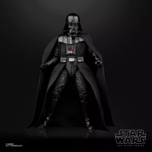 E9316_PROD_SW_S20_DarthVader_02_20.webp